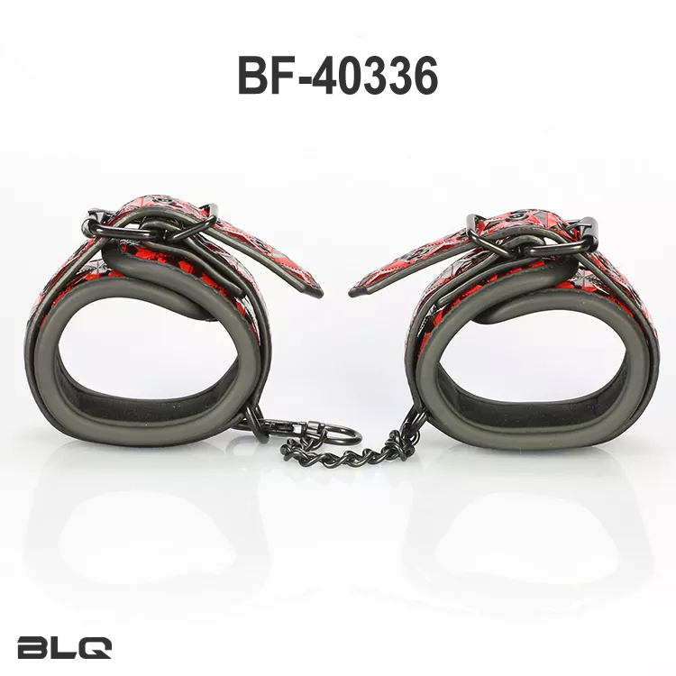 Weiche, verstellbare Handschellen, SM-Bondage-Fesseln-Set 