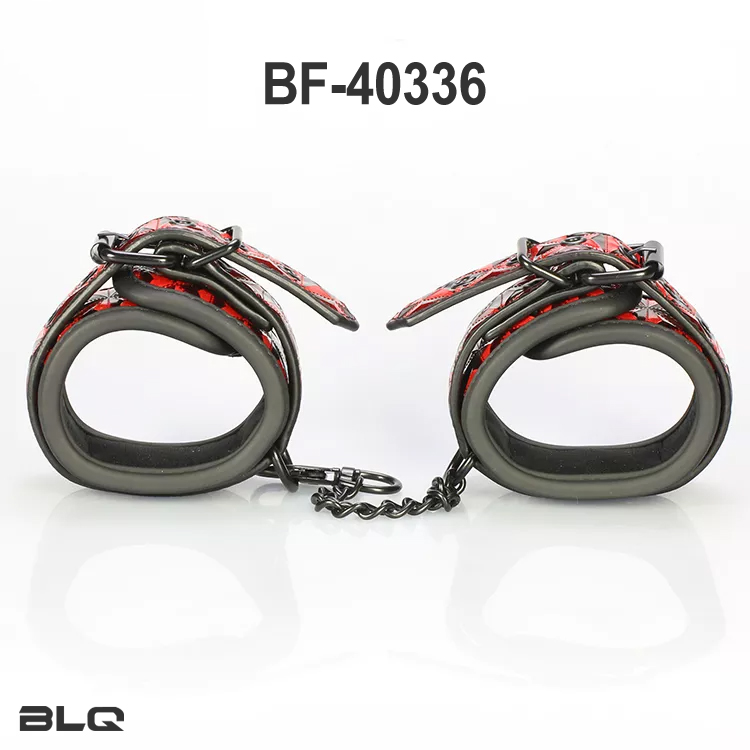 Weiche, verstellbare Handschellen, SM-Bondage-Fesseln-Set 