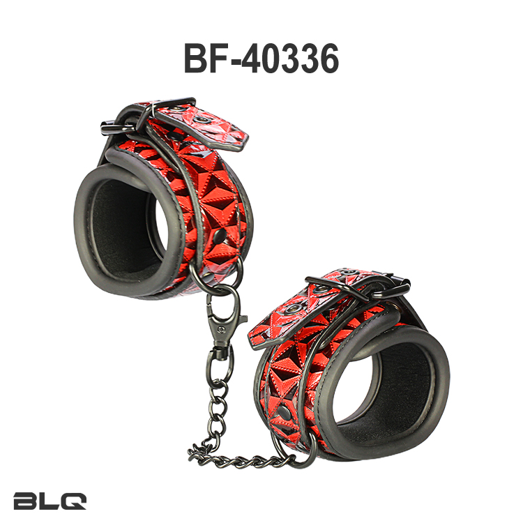 Weiche, verstellbare Handschellen, SM-Bondage-Fesseln-Set 