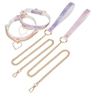 Collare bondage in pelle PU Collare per collo di ritenuta pi&ugrave; venduto per giochi BDSM di coppie