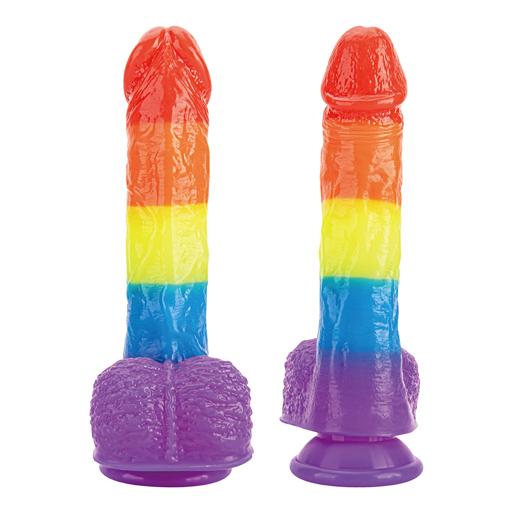 Masturbazione femminile con pene reale in gelatina morbida arcobaleno colorato 
