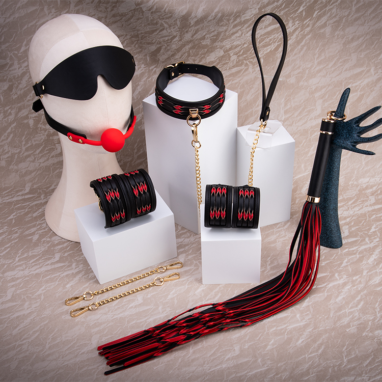 Kit bondage in pelle da 6 pezzi per donne Set di giocattoli sessuali BDSM in peluche per coppie Giochi erotici SM