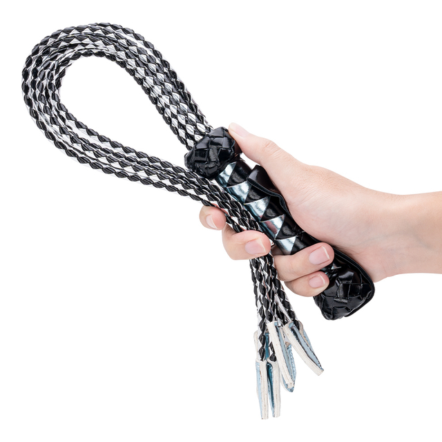Schwarzer und silberfarbener Flog-Stil, wundersch&ouml;ne BDSM-Herz-Passion-BDSM-Peitsche aus PU-Leder