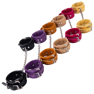 Giocattoli BDSM all'ingrosso Accessori fetish OEM personalizzati Set manette sfuse per affari di giocattoli sessuali per adulti