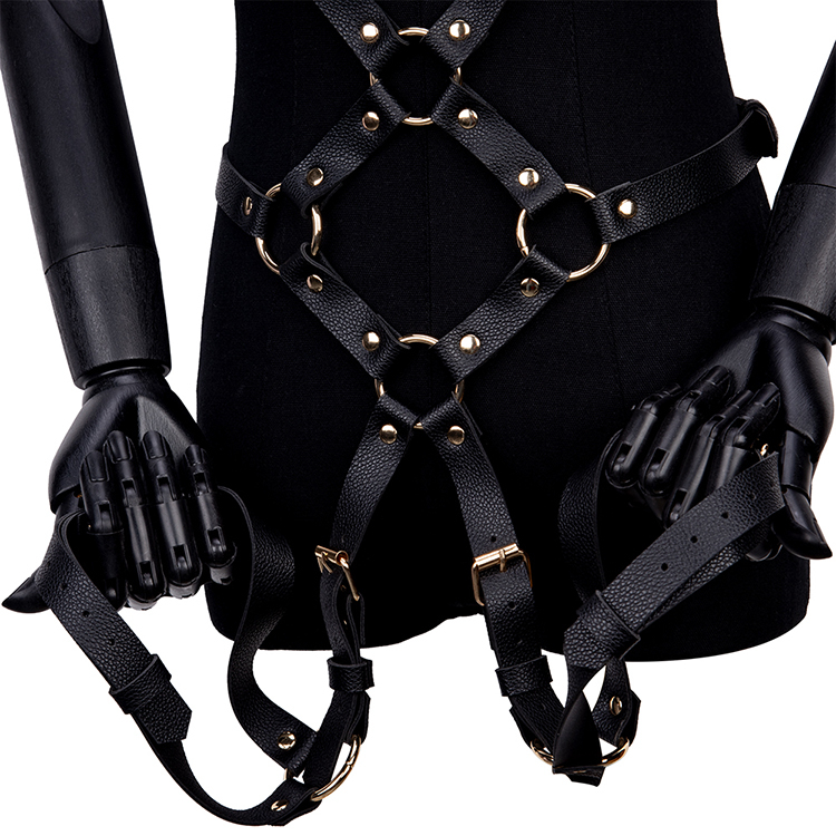 Bondage-Set f&uuml;r SM-Rollenspiele, ma&szlig;geschneidert f&uuml;r Brust-Bondage und Sklaven-Fantasie-Umsetzung
