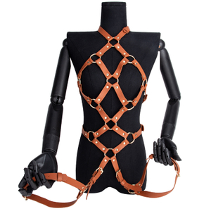 Set bondage marrone per giochi di ruolo fetish su misura per bondage al seno e rappresentazione fantasy schiava SM